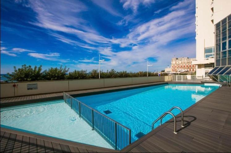 Studio Victoria Centre Grande Plage And Pool Biarritz Bagian luar foto