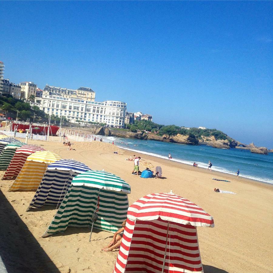 Studio Victoria Centre Grande Plage And Pool Biarritz Bagian luar foto